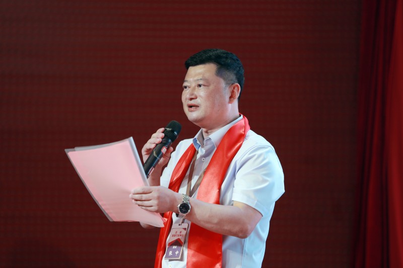 洛阳玻璃行业协会张中会长