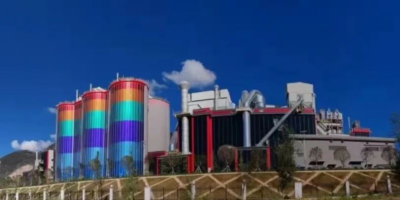 成都中建材碲化镉发电玻璃荣获“产品碳足迹证书”